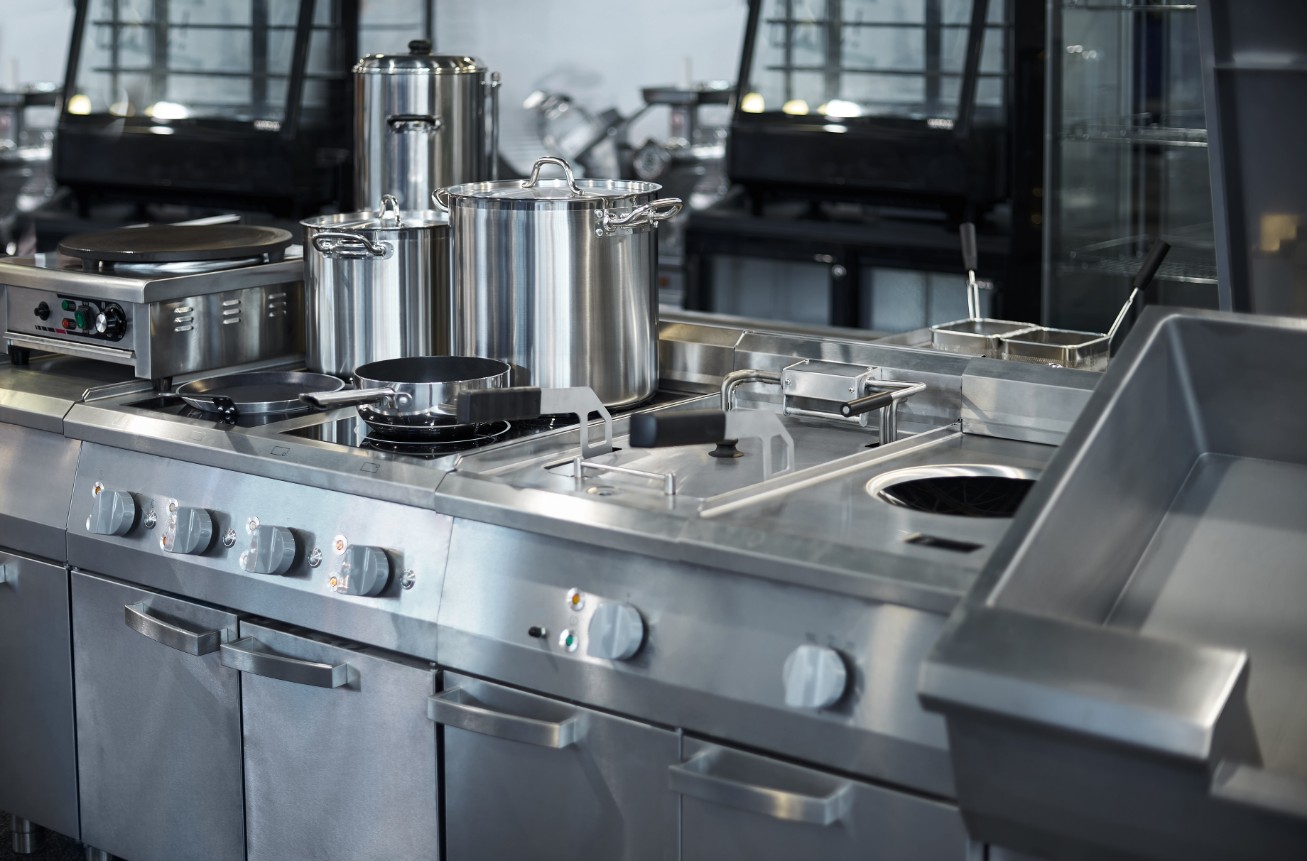 厨房設備および給排水処理設備